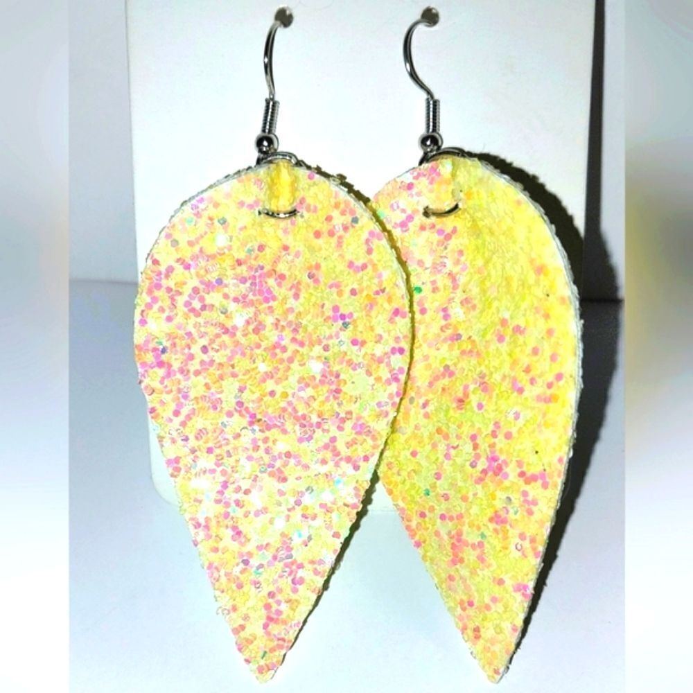 Beautiful bedazzled fashion earrings